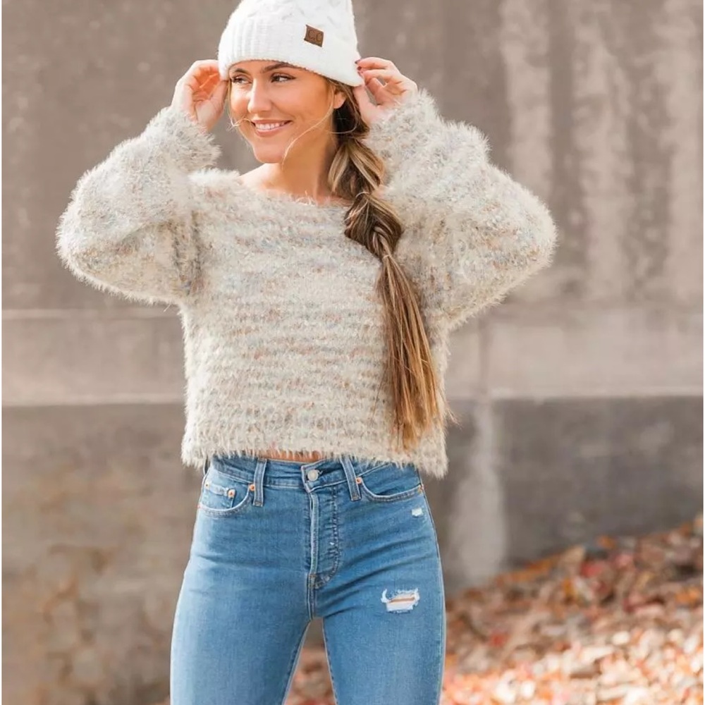 HYFVE Cream Fuzzy Cropped Knit Sweater